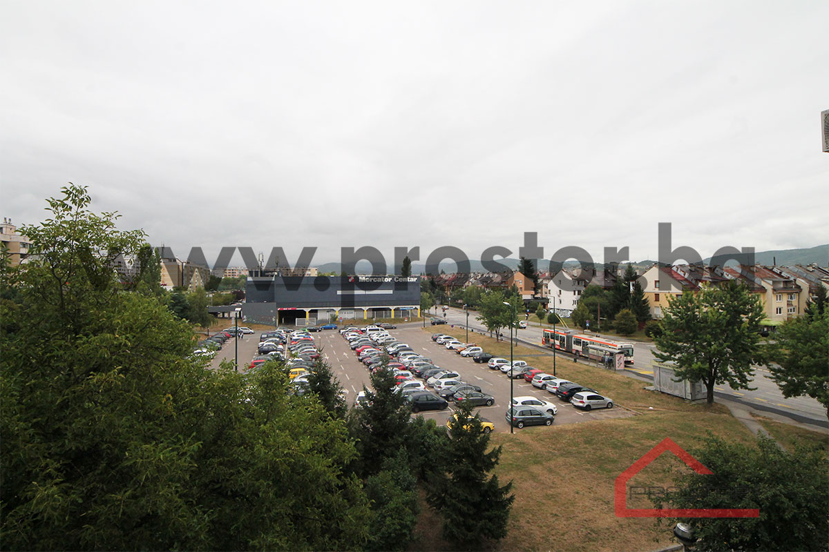 10 Pogled Istok