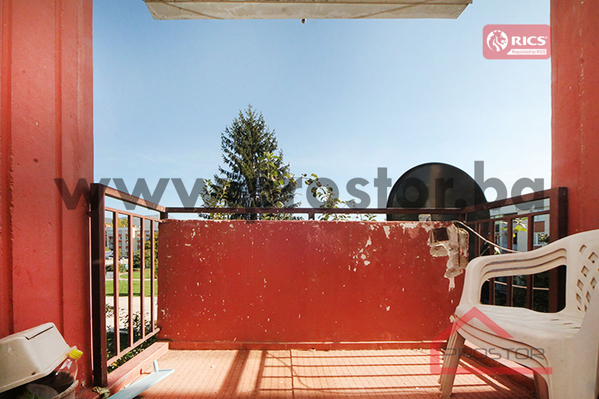 12 Balkon