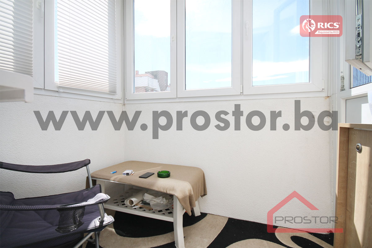 13 Balkon 2