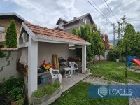 15_ Dvorište