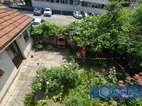 15_ Dvorište