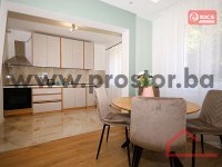 6 Kuhinja i trpezarija