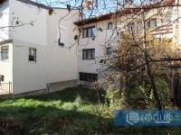 5-Dvorište-iza-kuće-sl_-2