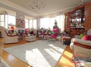 Furnished refurbished 4bdr apartment with a garage near French embassy, Sarajevo-FOR RENT