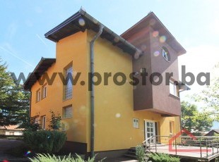 Modern unfurnished house with a garden and parking in an quiet part of Ravne Bakije - FOR RENT