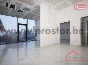 Business premises on the ground floor of a newly built building in a very busy location with high portals and parking, Ilidža