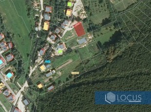 A sunny plot of land with an area of 524m2 in a natural environment ten minutes' drive from the very center of Ilidža, Gladno polje