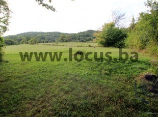 A spacious and sunny plot of land with an open view and plenty of greenery, registered area of 6650m2 in a quiet environment, settlement Semizovac, Vogošća