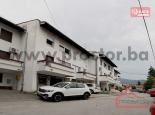 Furnished modern 4bdr house with a garden and garage in Kosevo -129m2 - FOR RENT