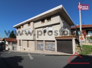 Unfurnished modern 4bdr house with a terrace and a garage in Kovaci -450m2 - FOR RENT