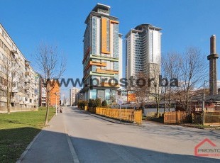 Buissness premisses 146.34 sq.m. in a residential building, Bosmal - FOR SALE VR