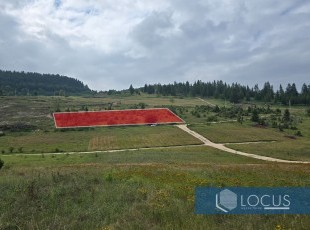 Registered land plot of 3,574m2 in a beautiful natural environment with an extremely gentle slope in an accessible location, Ilijaš, Nišićka Visoravan