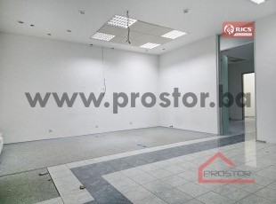 Višenamjenski poslovni prostor u prizemlju, Bjelave