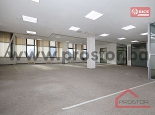 Spacious and functional office space 317 m² on the third floor with 3 private parking spaces, Pofalići