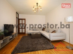 Nicely Furnished Two-Bedroom Apartment with Dual Orientation and Two Balconies, Grbavica