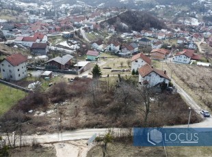 Land plot with a registered area of 1910 m², featuring an open view and good access, located on Orahov Brijeg Street, Hotonj settlement, Vogošća Municipality