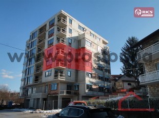 NEW BUILDING LOTUS 24, NEDŽARIĆI! Comfortable two-bedroom apartment with a balcony, two-sided orientation, in a new residential and commercial building under construction in an excellent location, suitable for everyday peaceful and comfortable living. DIS