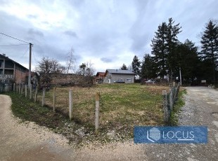 Land in an accessible location, registered area of ​​608m2, only 5-6 minutes from the Mostar intersection, in the Miševići settlement, Hadžići Municipality