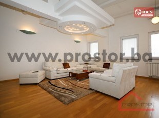 Nicely furnished two-bedroom apartment with panoramic open view and garage parking near the OHR, Kovačići