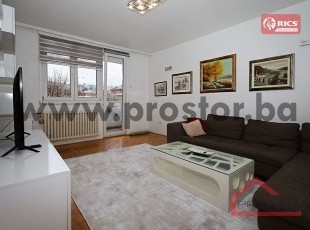 Three-bedroom apartment with double orientation in one of the most sought-after neighborhoods – Hrasno