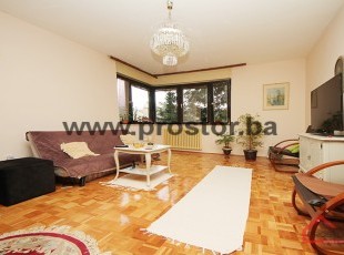 Partially renovated 2BDR apartment with a loggia, located on the first floor, Breka neighborhood - SOLD!