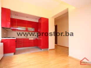 Unfurnished refurbished 3bdr apartment near the Cathedrale-161sqm, Sarajevo