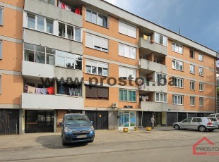 Partly Renovated 2BDR Apartment with Two Balconies on the Third Floor at Pejton, Ilidža - SOLD!