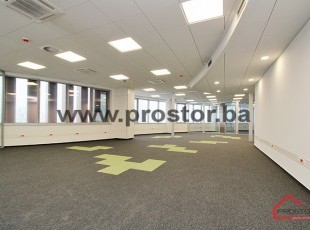 Modern office space in a newly built office building on the Island, available areas from 10 m2 to 500 m2 per floor!