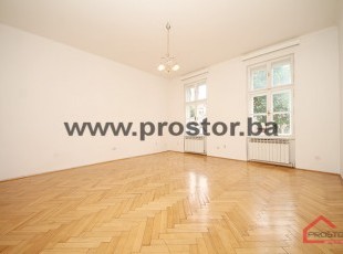 2BDR apartment with balcony on the first floor and two-side orientation suitable for office purposes, Mejtas - EARNEST PAID!